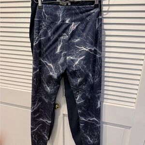 Lightning Print Leggings